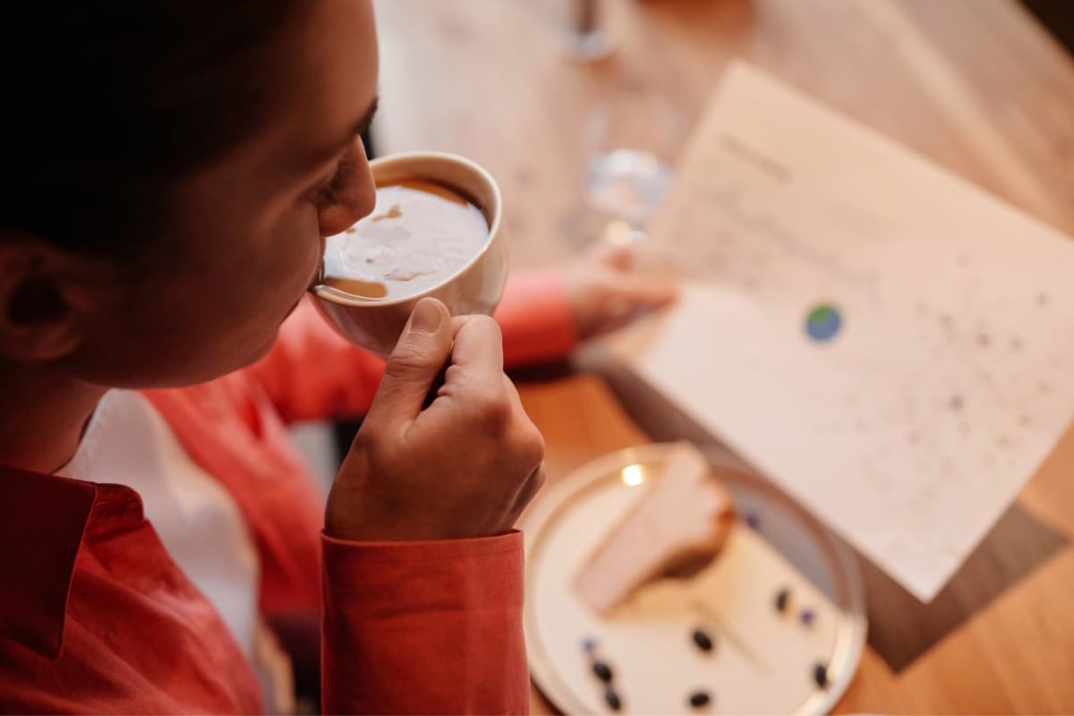 6 Ways to Remove Coffee Stains from Your Teeth